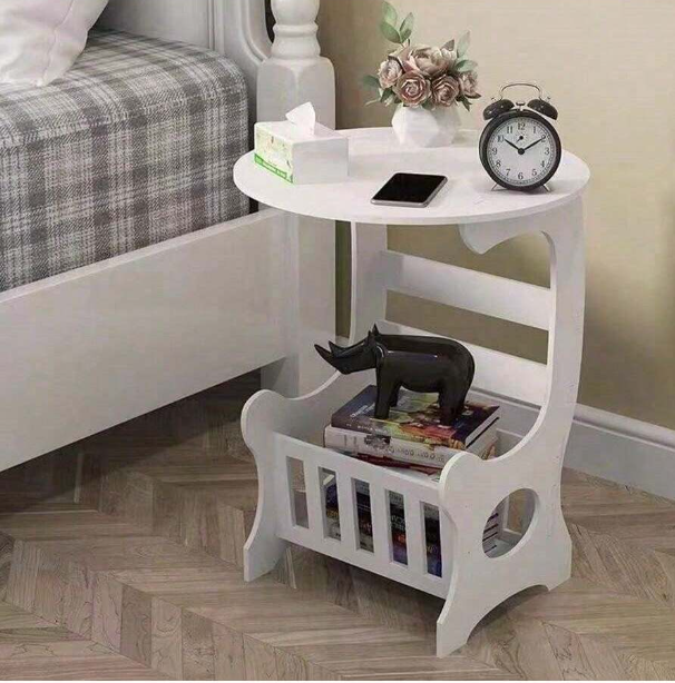 Mesa de Noche Creativa Diseño Compacto y Funcional para Apartamentos Pequeños.